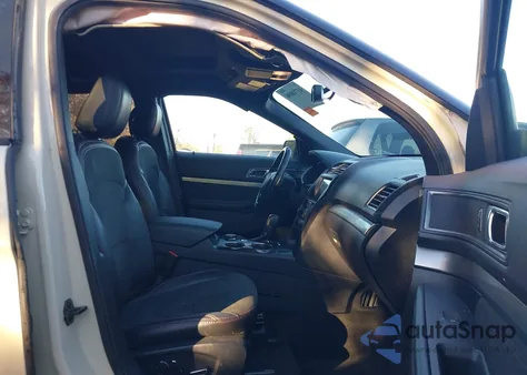 2018 Ford Explorer Xlt z USA, uszkodzony, nr VIN 1FM5K8D82JGA54158